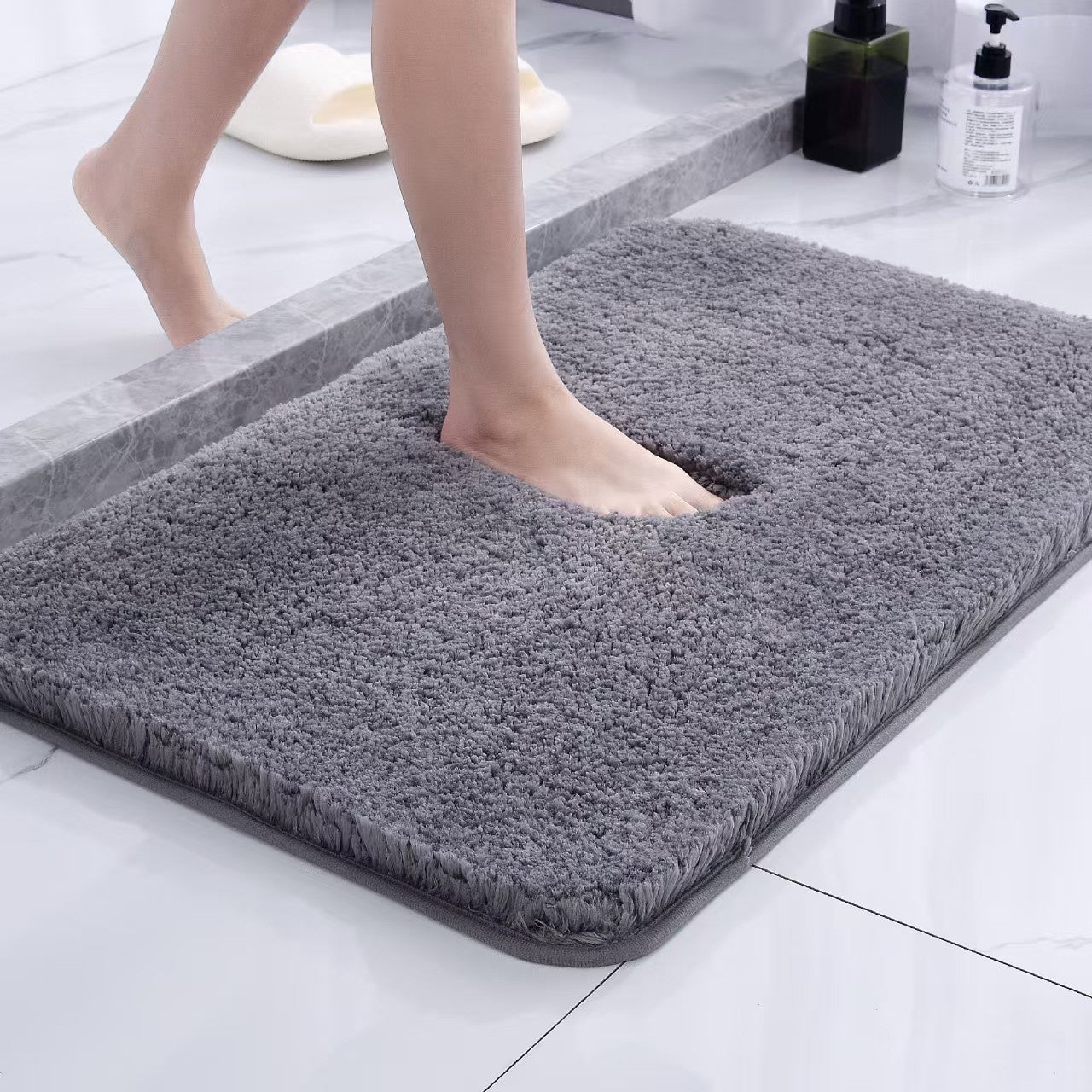 Plush Absorbent Non-Slip Bathroom Mat